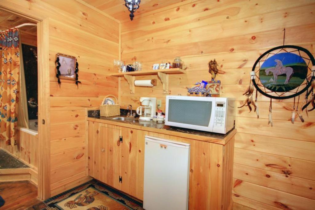 Misty Mountain Ranch B&B Мегги-Вэлли Экстерьер фото
