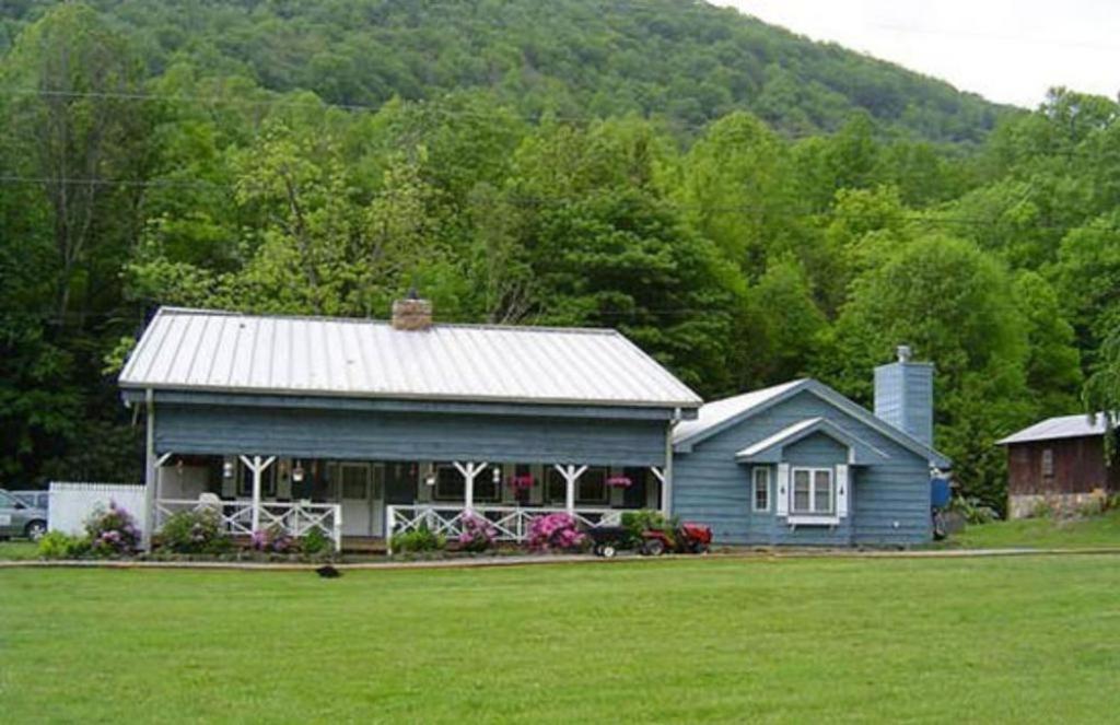 Misty Mountain Ranch B&B Мегги-Вэлли Экстерьер фото